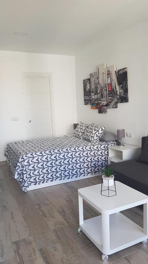 My Sun Time Apartment ตอร์เรโมลิโนส ภายนอก รูปภาพ